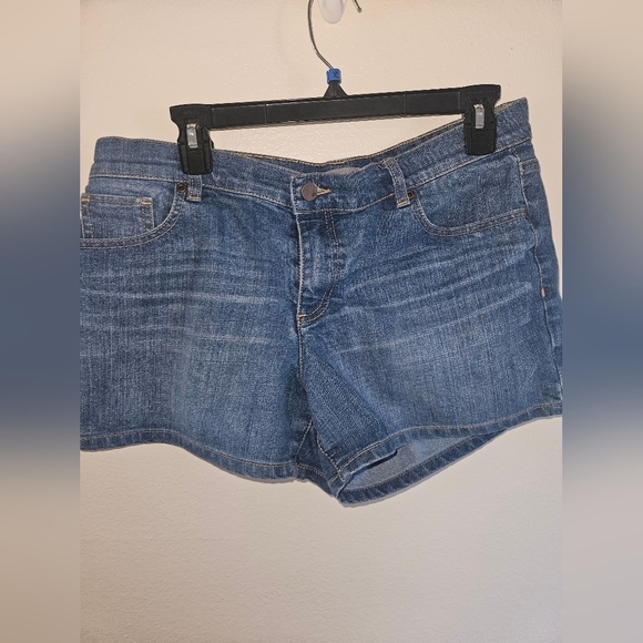 New York & Company Pants - New York & Company Blue Jean Shorts Size 10